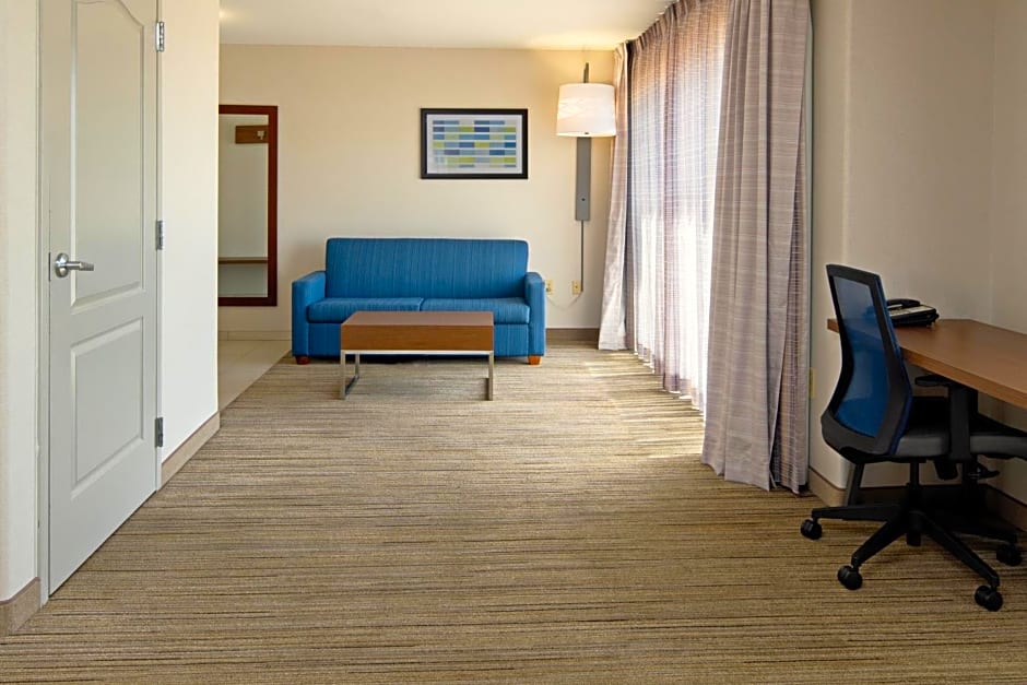 Holiday Inn Express Fresno South