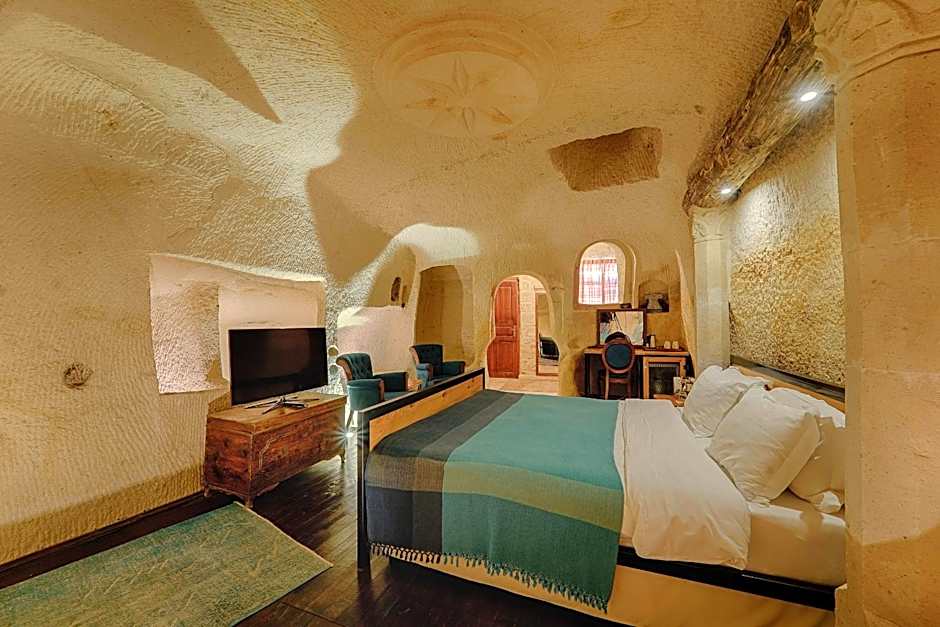Taru Cave Suites