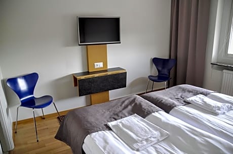 2 Beds