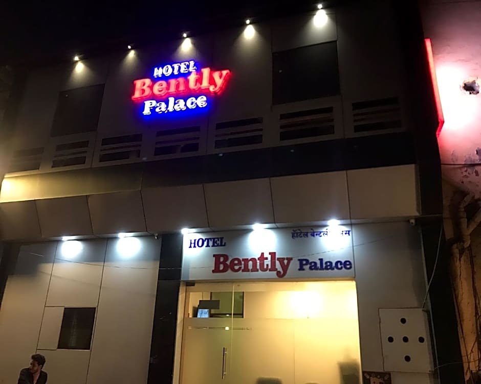 Hotel Bently – Bombay/ Mumbai, KY