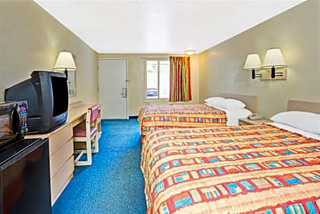 Room Two Double Beds