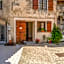 Les Greniers Du Chateau
