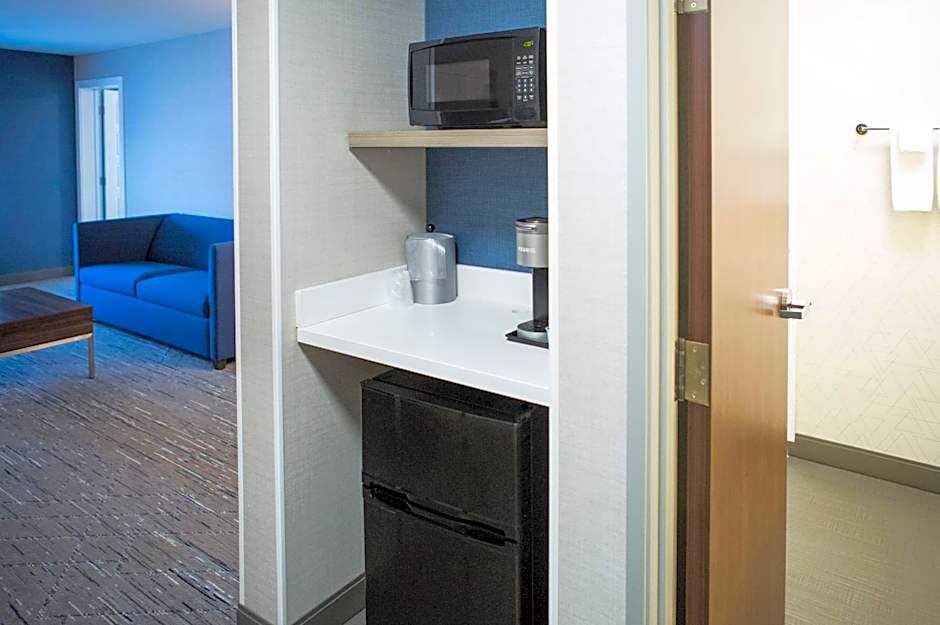 Holiday Inn Express & Suites Prince Albert - South By IHG
