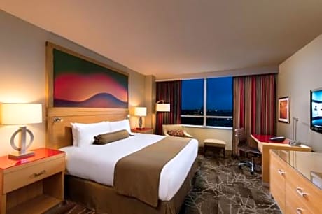 1 Bedroom Marina View Suite - Casino Tower