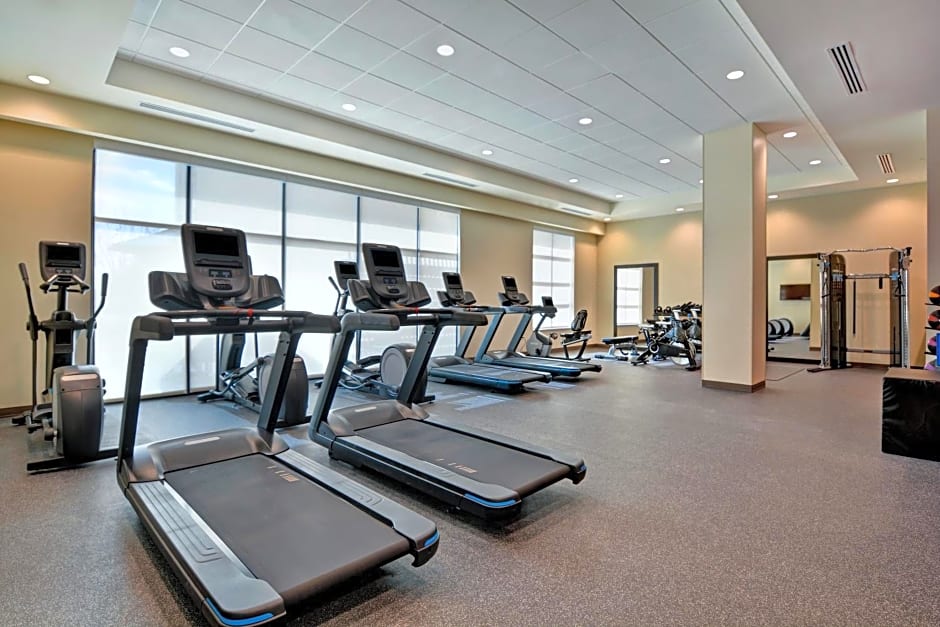 Home2 Suites By Hilton Orlando Flamingo Crossings, FL