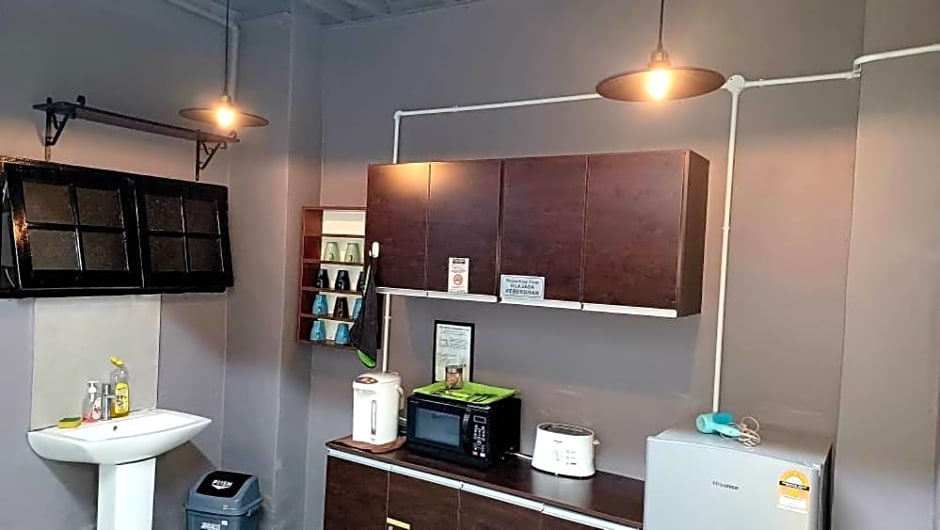 BRICKS Cameron Hostel