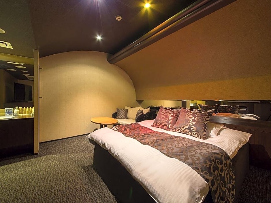 Hotel Beni West
