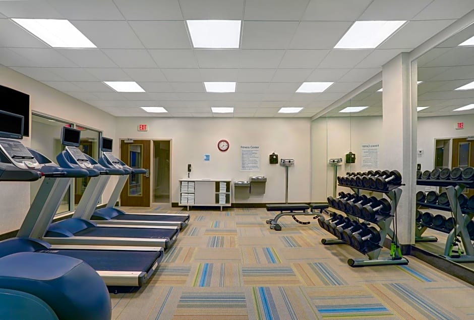 Holiday Inn Express & Suites - Lenexa - Overland Park Area By IHG
