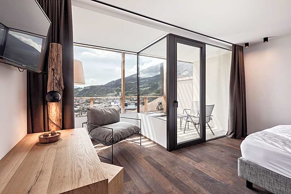 Haller Suites & Restaurant