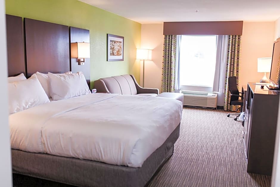 Holiday Inn Express & Suites Sweetwater, an IHG Hotel