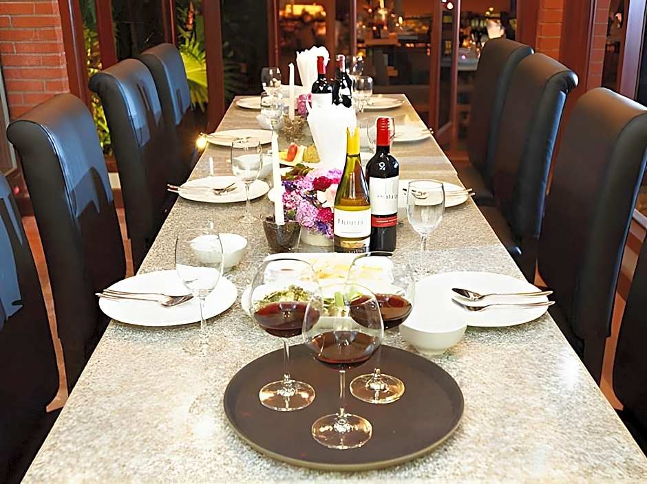 Seasons Riverside Hotel