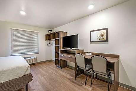 Queen Room with Two Queen Beds - Accessible/Non Smoking