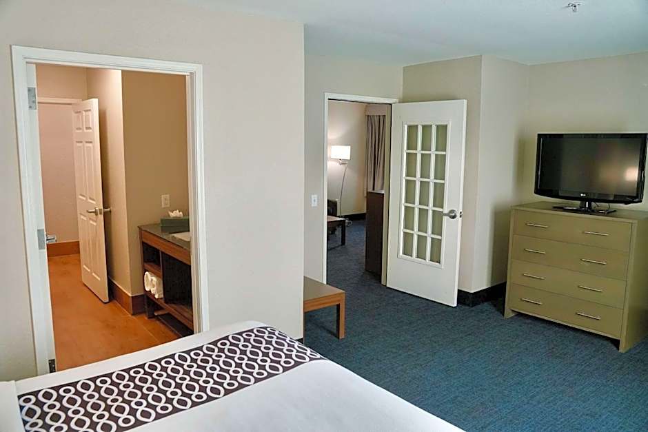 La Quinta Inn & Suites by Wyndham Tomball