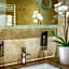 Tiptop Hotel Burgschmiet Garni