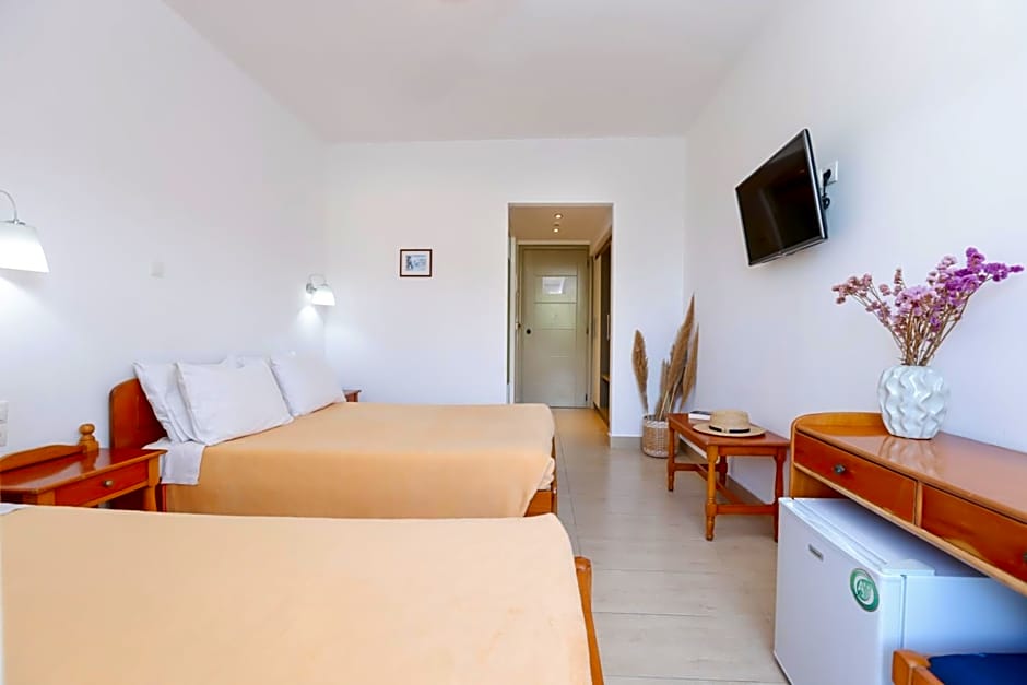 Three Stars Beach Hotel