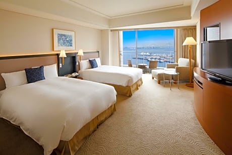 Luxury Ocean Twin Room with Bay View - Non-Smoking