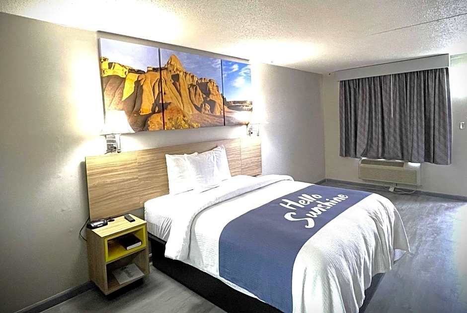 Days Inn by Wyndham Salina South