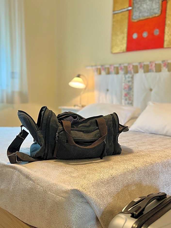 Eremes Rooms & Apartments