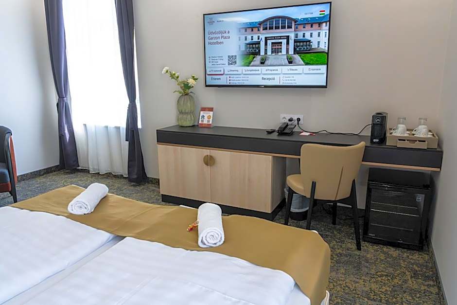 Hotel Garzon Plaza