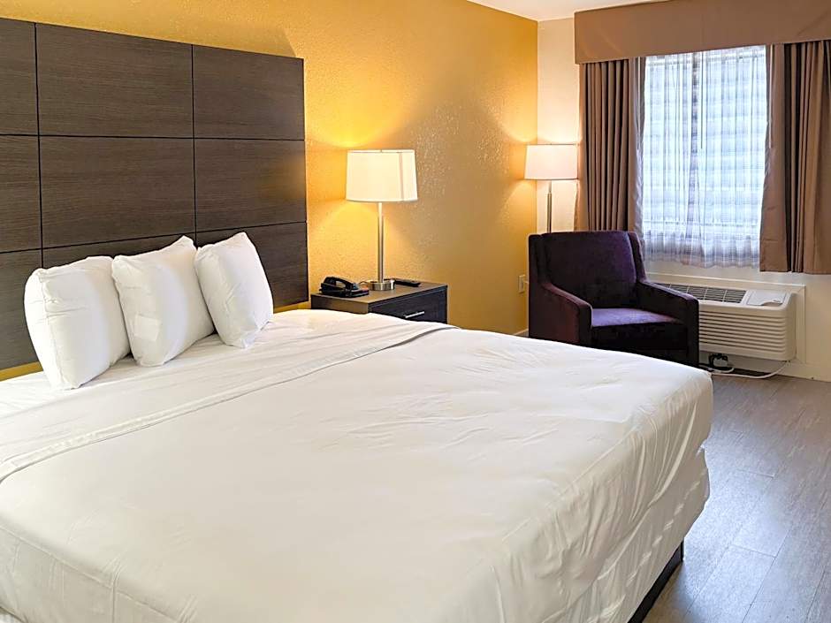 Motel 6 Charlotte, NC Northlake