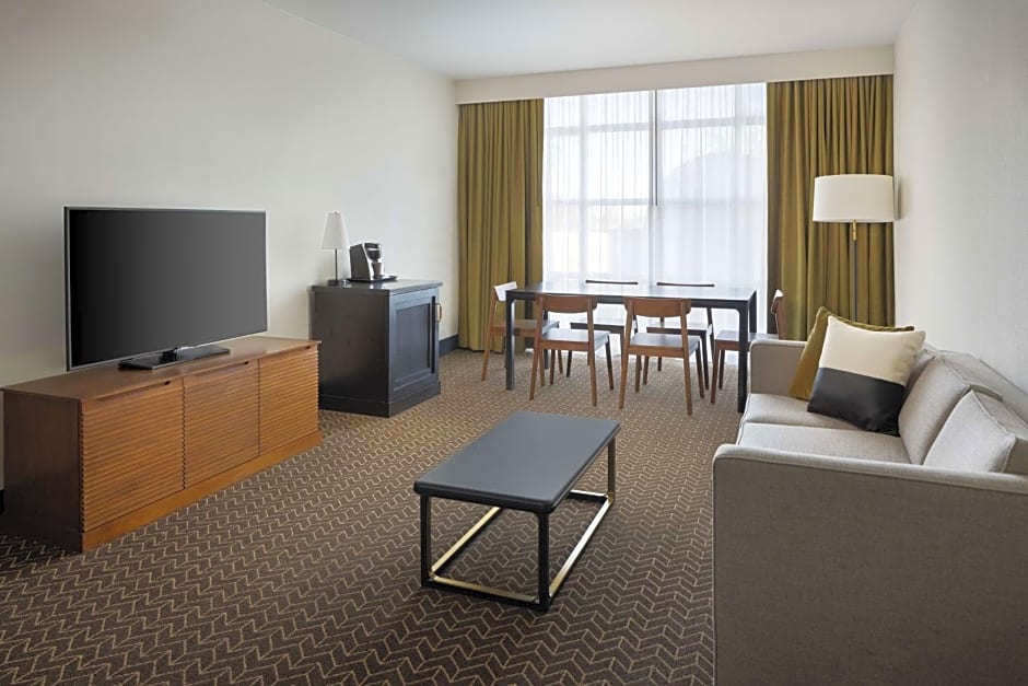 DoubleTree By Hilton Guest Suites Lexington