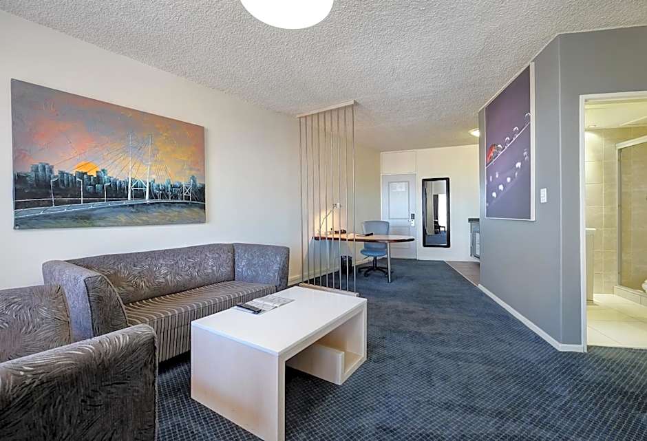 The Parktonian All Suite Hotel