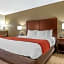Comfort Inn & Suites Cincinnati Eastgate