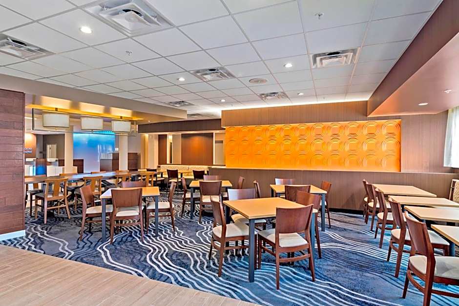 Fairfield Inn & Suites by Marriott St Petersburg North
