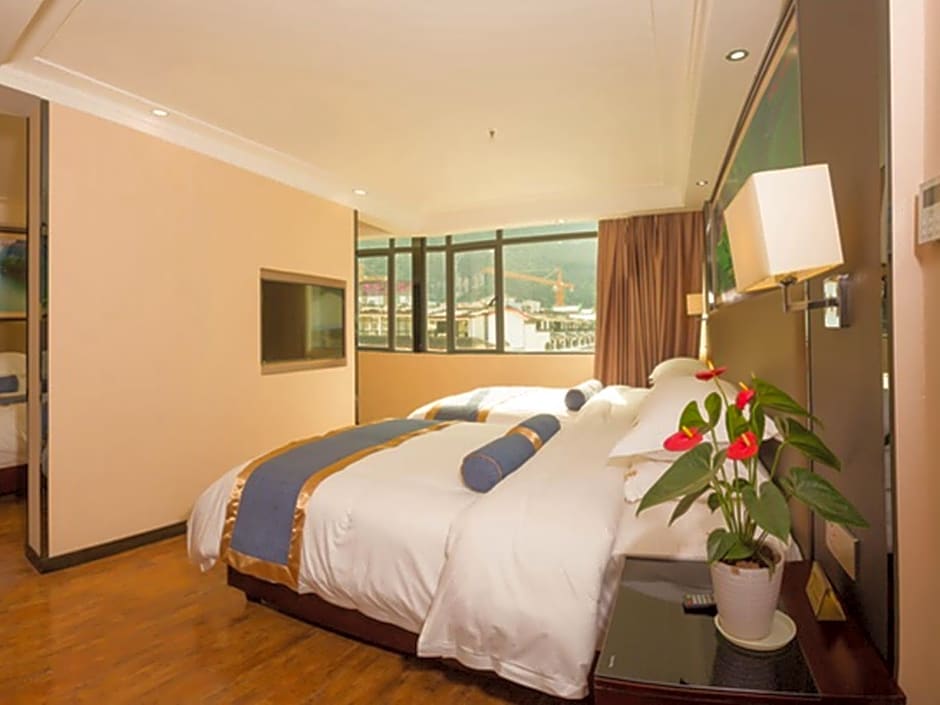 Yangshuo Guanyue Hotel