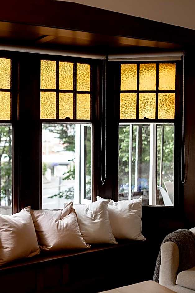 Buckley's Rest - 2 Bdrm Apartment in Battery Point