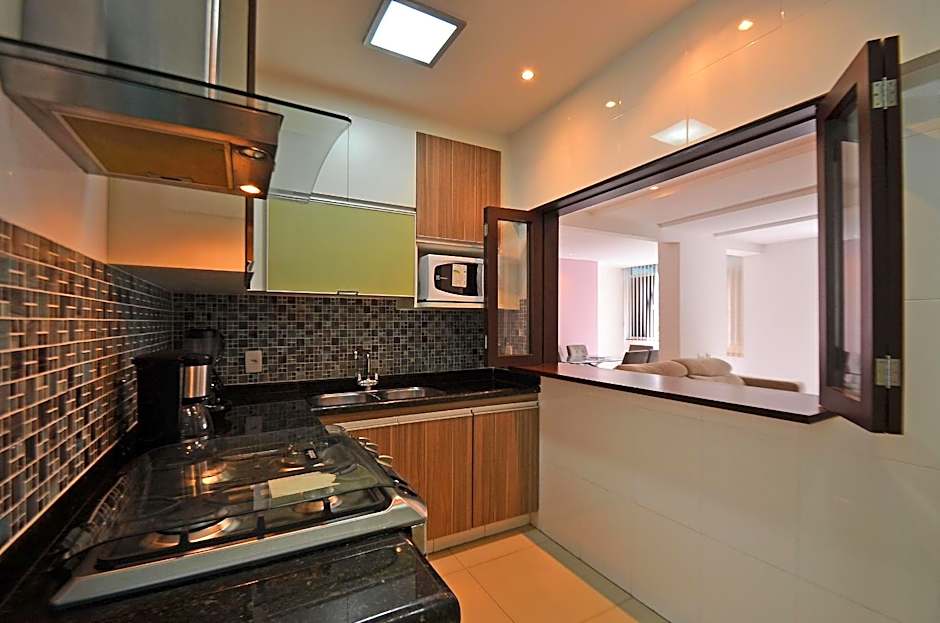 Comfortable 3 Bedrooms: Side Sea View