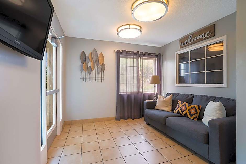 Sonesta Simply Suites Des Moines