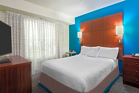 Two-Bedroom Suite - Hearing Accessible