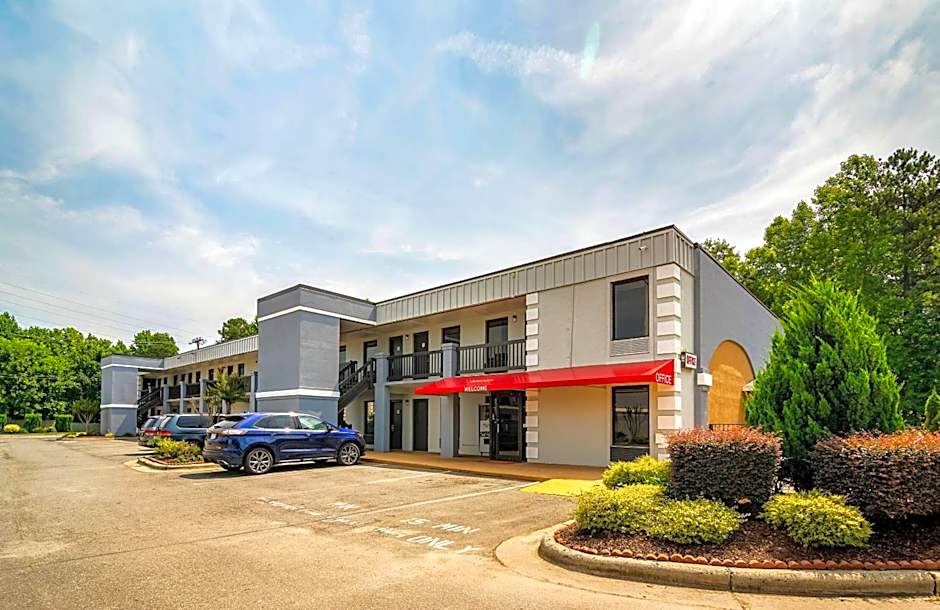 Econo Lodge Research Triangle Park