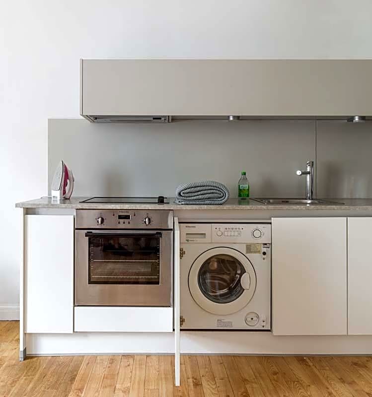 SACO Bath - St James Parade