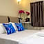 Southern Tip Hotel - City & 100m walk to McDonald's & FREE DOBI