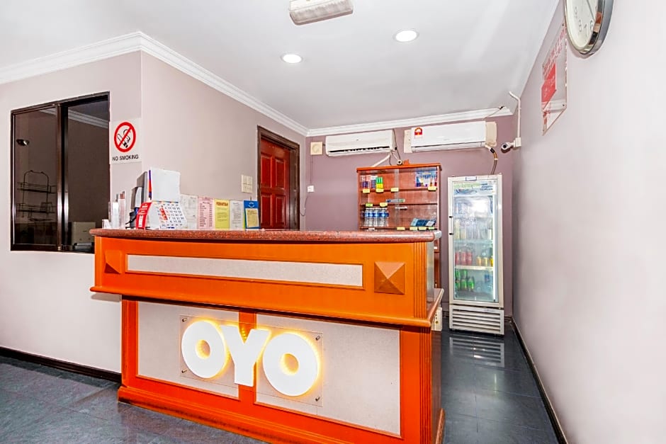 Super OYO 473 Comfort Hotel 2