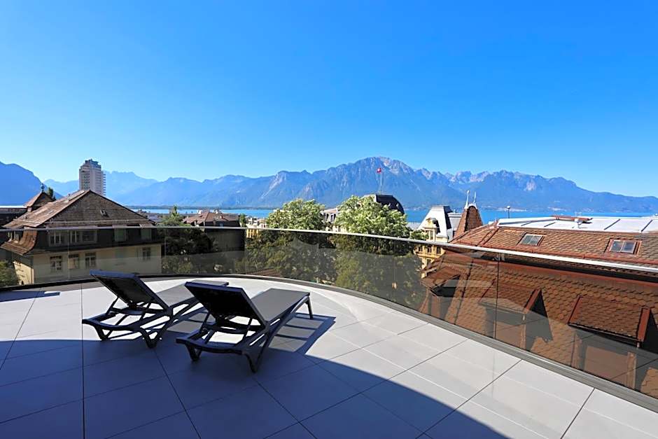 "The Freddie Mercury" Hotel