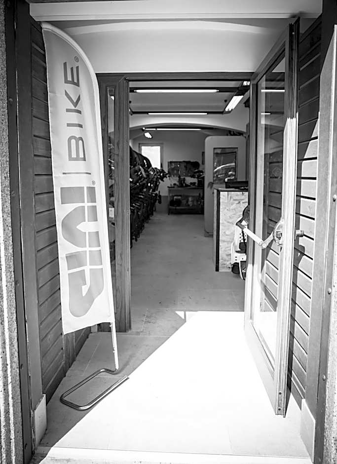 Palazzo ReSilente- Ostello