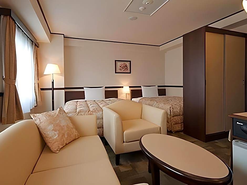 Toyoko Inn Okinawa Naha Asahi-basi Ekimae
