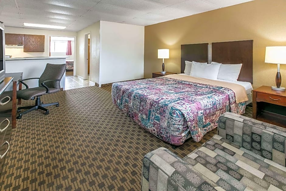 Knights Inn - Longview, TX