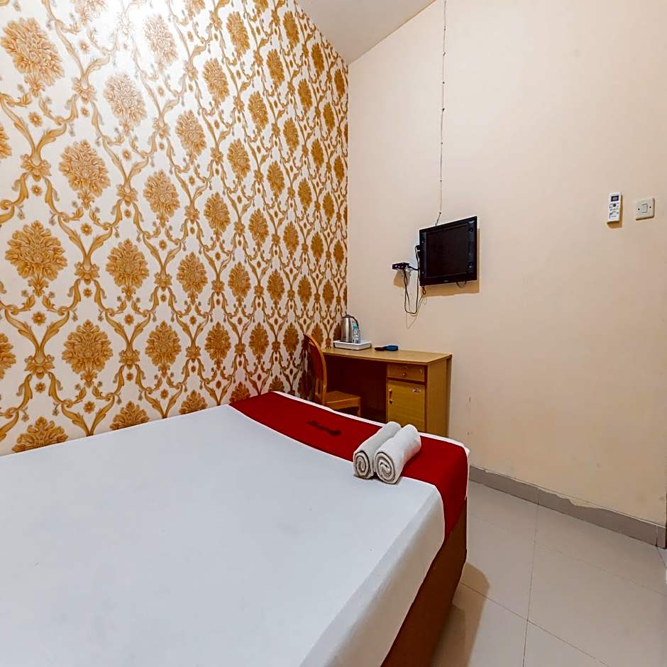 RedDoorz near RS Permata Cirebon