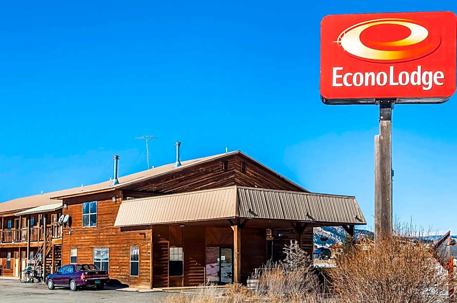 Econo Lodge Eagle Nest
