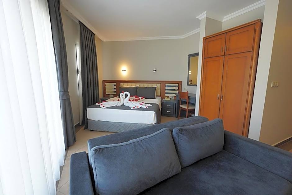 Club Karakas Apart Otel