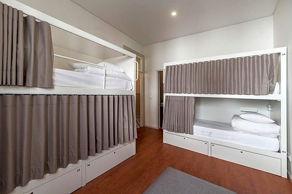 A Bica Hostel
