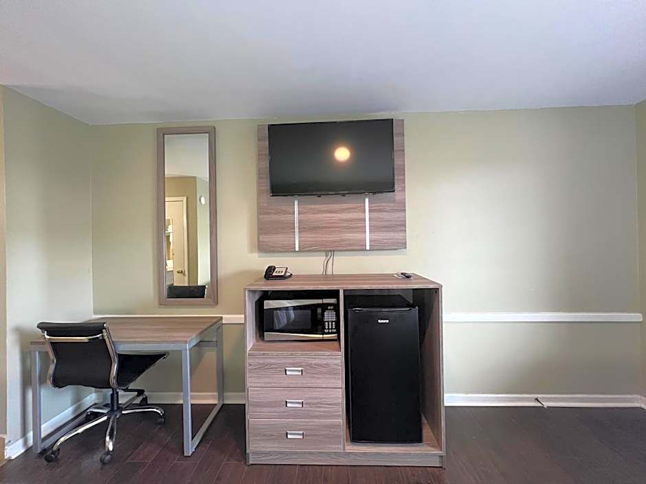 Travelodge by Wyndham Santee