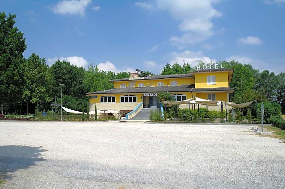 La Quercia Hotel con Ristorante