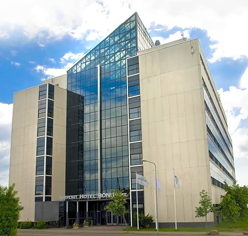 Skyline Airport Hotel