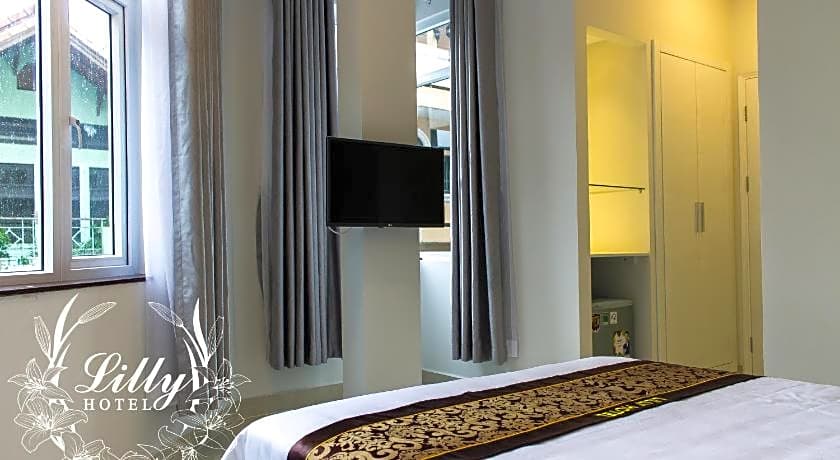 LiLLy Hotel