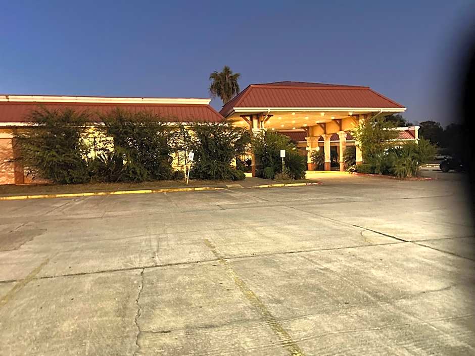 The Grand Hotel Spindletop